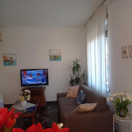 Down Town Emily Apartman La Spezia