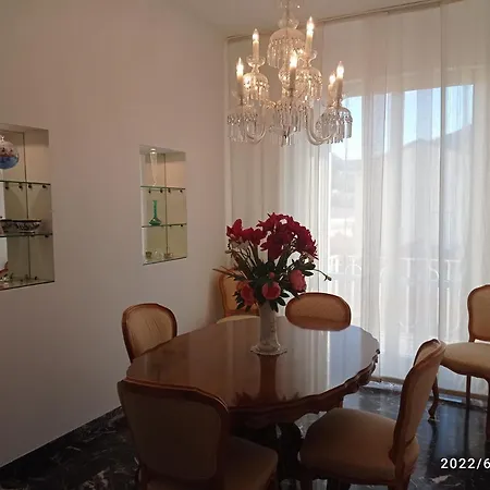 Lägenhet Down Town Emily La Spezia