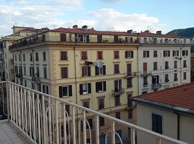 Apartment Down Town Emily *